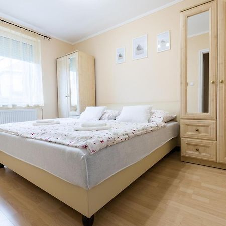 Marta Apartman Hajduszoboszlo Luaran gambar