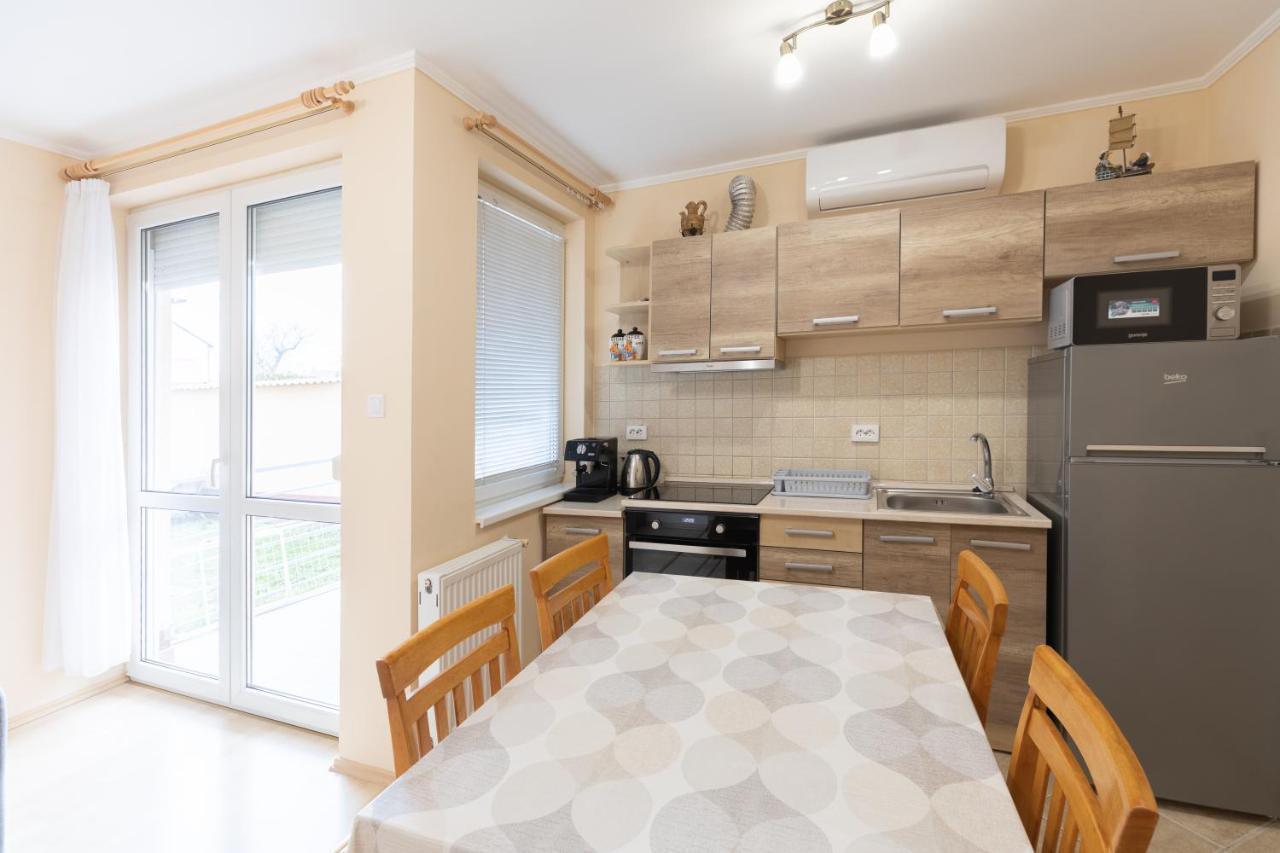 Marta Apartman Hajduszoboszlo Luaran gambar