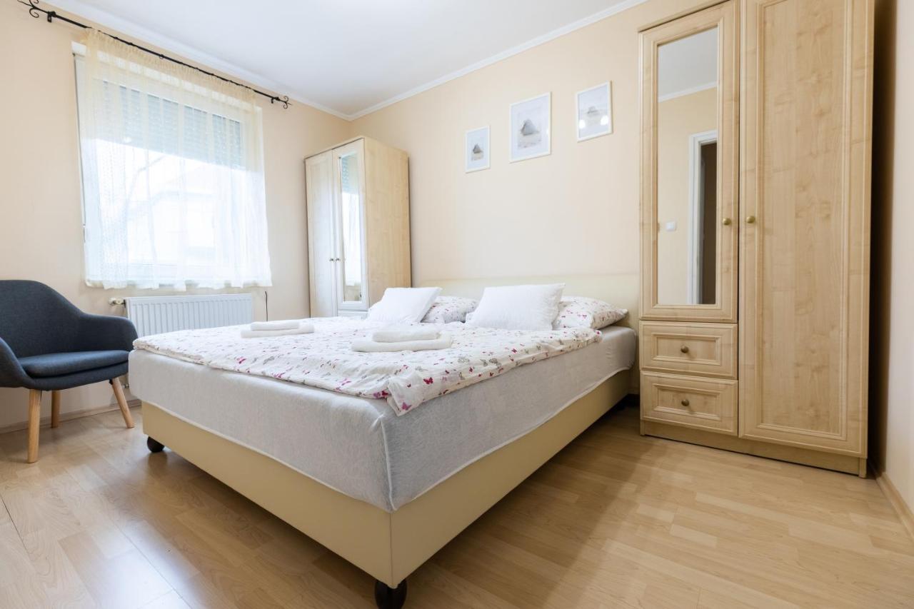 Marta Apartman Hajduszoboszlo Luaran gambar