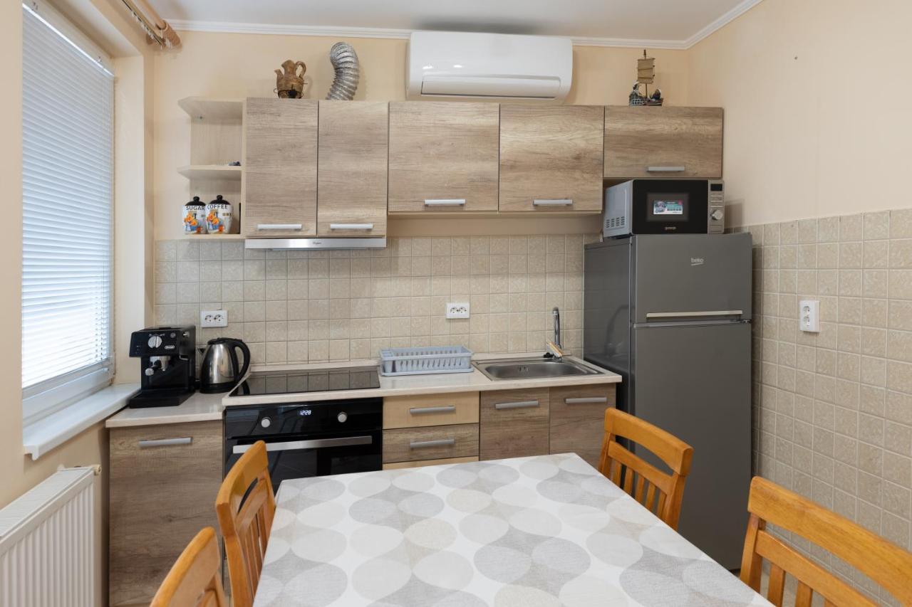 Marta Apartman Hajduszoboszlo Luaran gambar